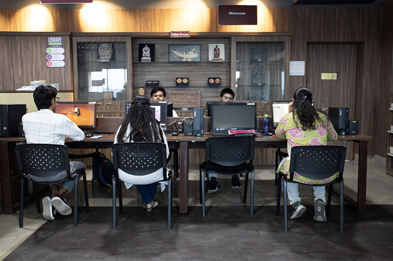 THK Jain College LIbrary